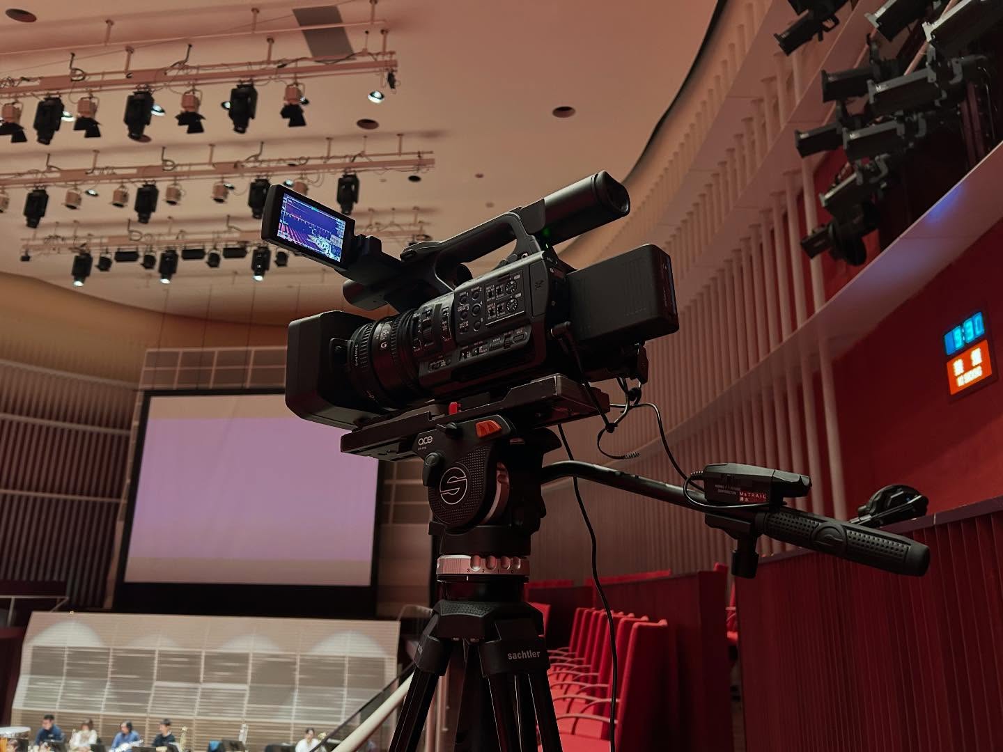 先日は長岡ウインドオーケストラPHOENIX様の映像出し、撮影をさせていただきました‍ご開催おめでとうございました！⁡ #映像  #撮影  #吹奏楽  #定期演奏会  #長岡ウインドオーケストラphoenix